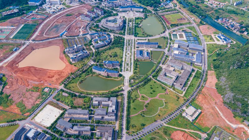 揭秘PCB电路板：成都本地厂家的技术优势与选型要点